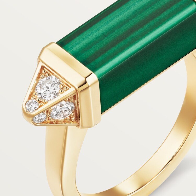 خاتم من مجموعة "لي بيرلانغو دو كارتييه" ذهب أصفر، مالاكيت، ماس