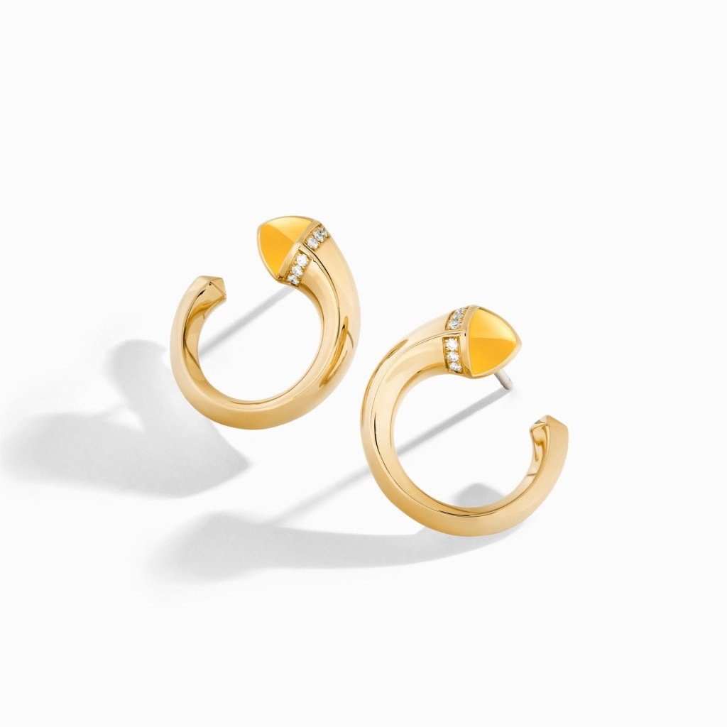 Cleo Venus Earrings Yellow Gold