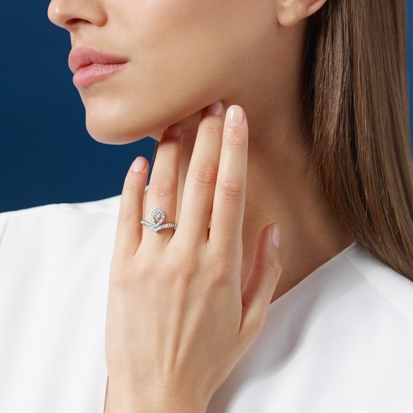 خاتت جوزفين إيغريت" ذهب أبيض، ألماس JOSÉPHINE AIGRETTE