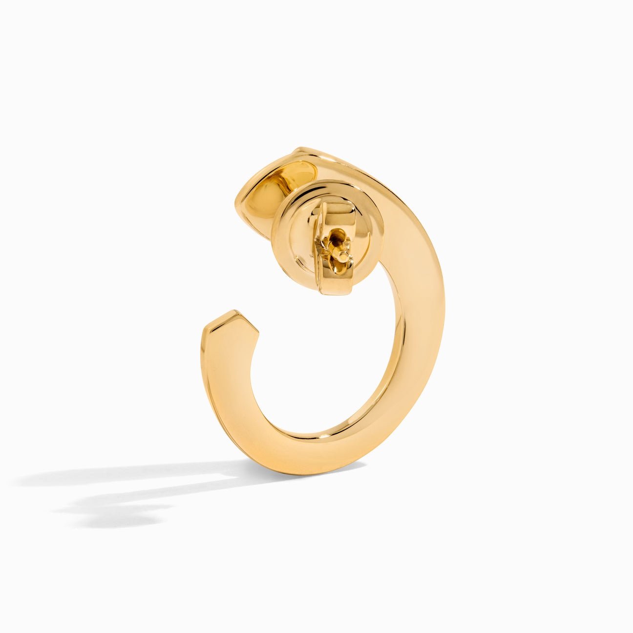 أقراط كليو فينوس  باللون الذهب الأصفر